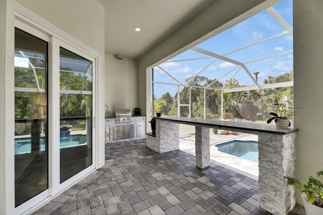 Building Photo - 706 Manns Harbor Dr