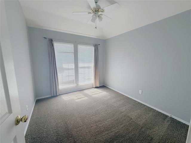 Building Photo - 2213 Chapman Dr