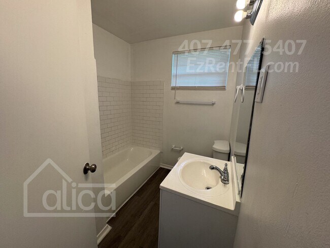 Building Photo - Coming Soon – Charming & Convenient 3-Bedr...