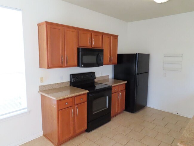 Building Photo - 4115 McFarland Dr