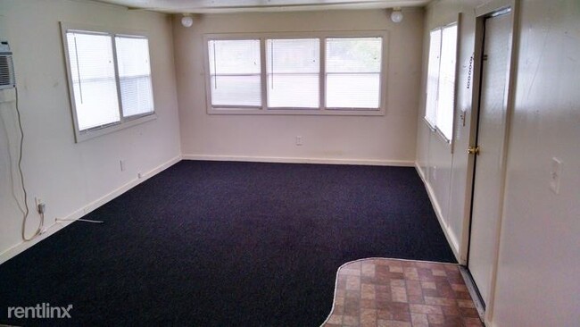 Building Photo - 2 br, 1 bath Mobile Home - 8045 McDaniel Road