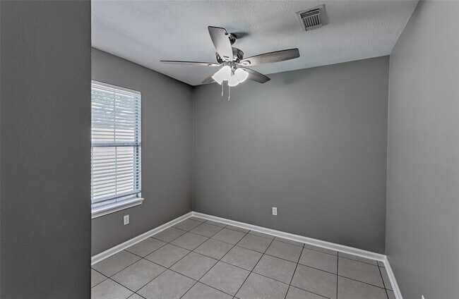 Building Photo - 3607 Hampstead Ct