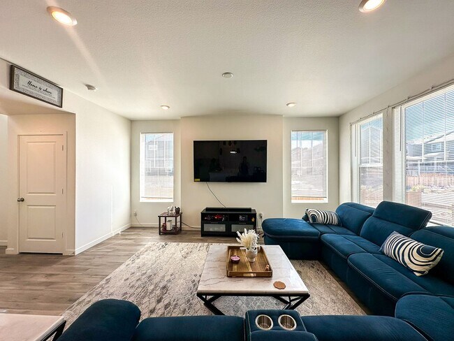 Building Photo - 9049 Bondcliff Ln