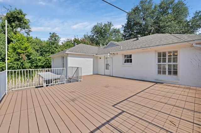 Building Photo - 3414 Westcliff Rd S