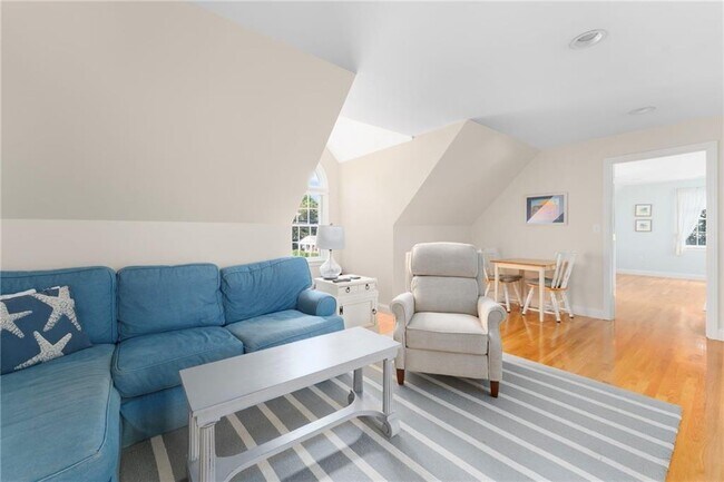 Building Photo - 73 Merton Rd