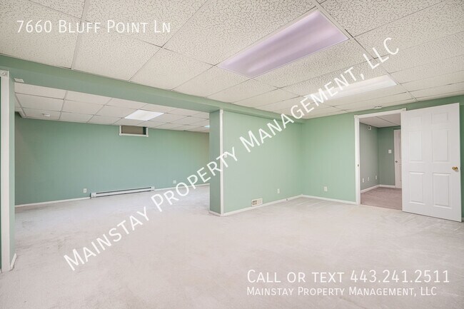 Building Photo - 7660 Bluff Point Ln