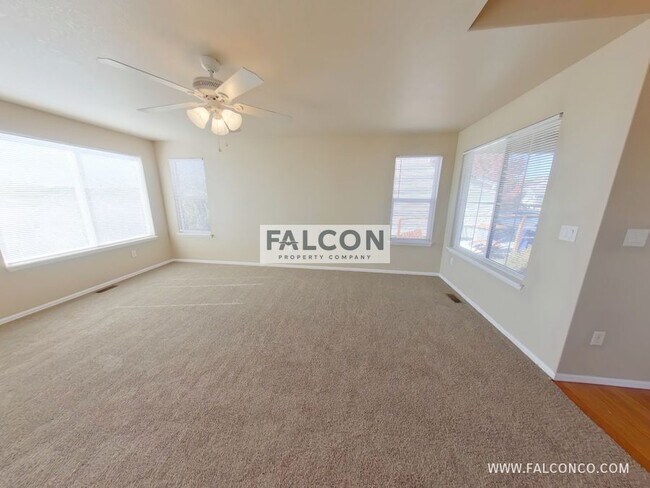 Building Photo - 7573 Duck Hawk Pl