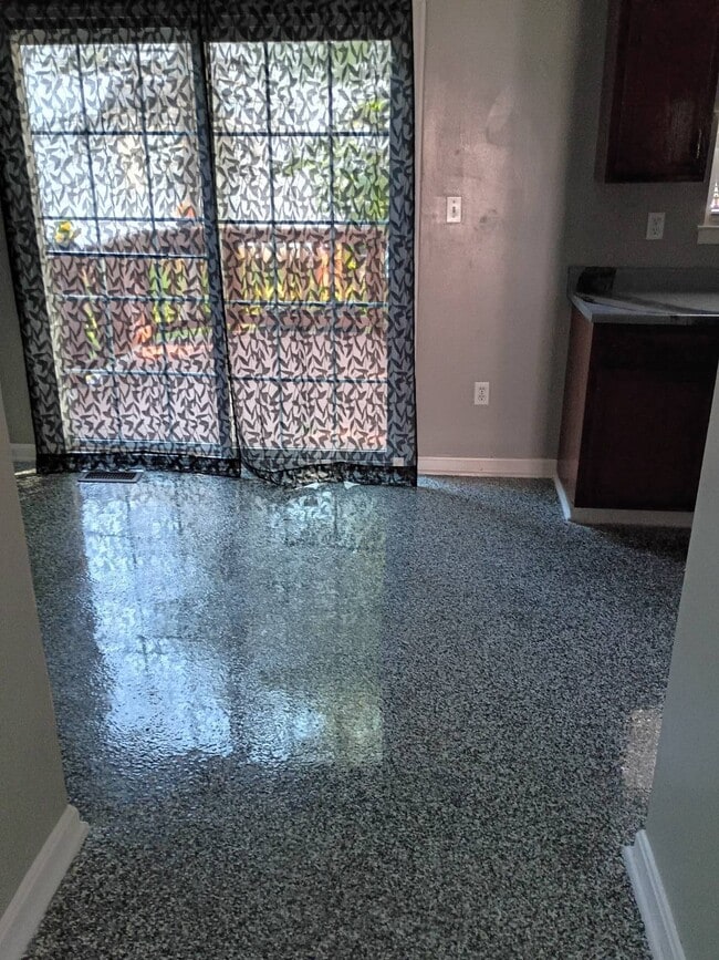 Building Photo - 8901 Harkate Way