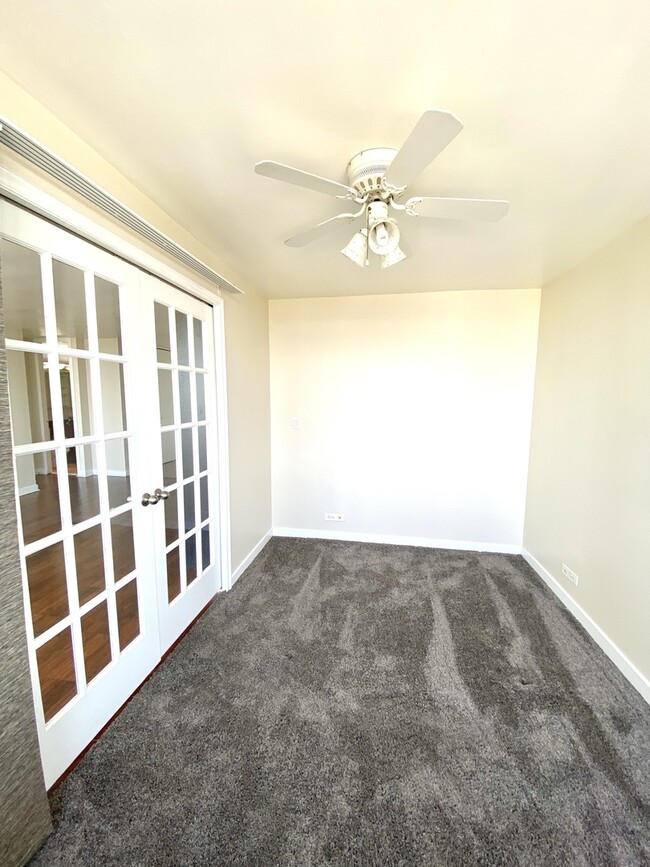 Building Photo - 655 W Irving Park Rd