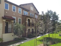 Building Photo - 1708 Lobelia Dr