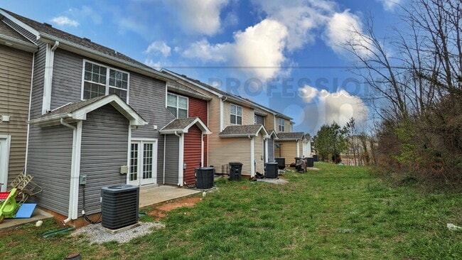 Building Photo - 375 Sam Houston Cir