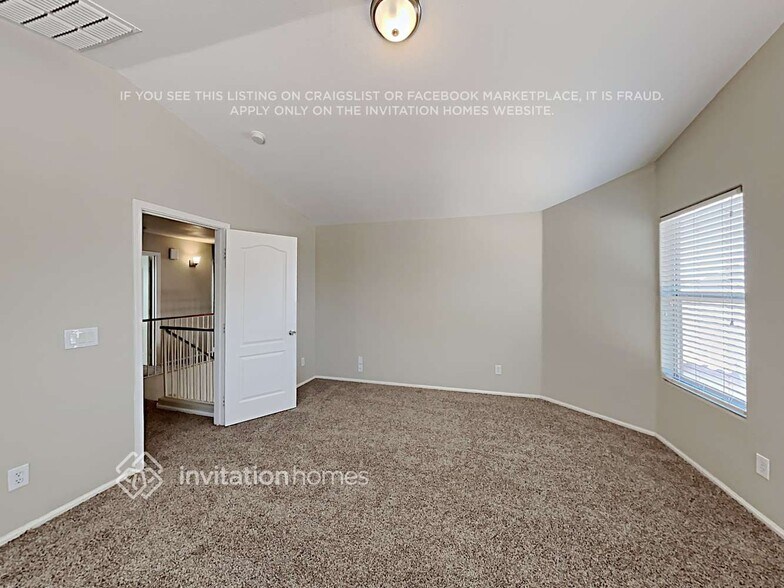 Building Photo - 4614 W Valencia Dr