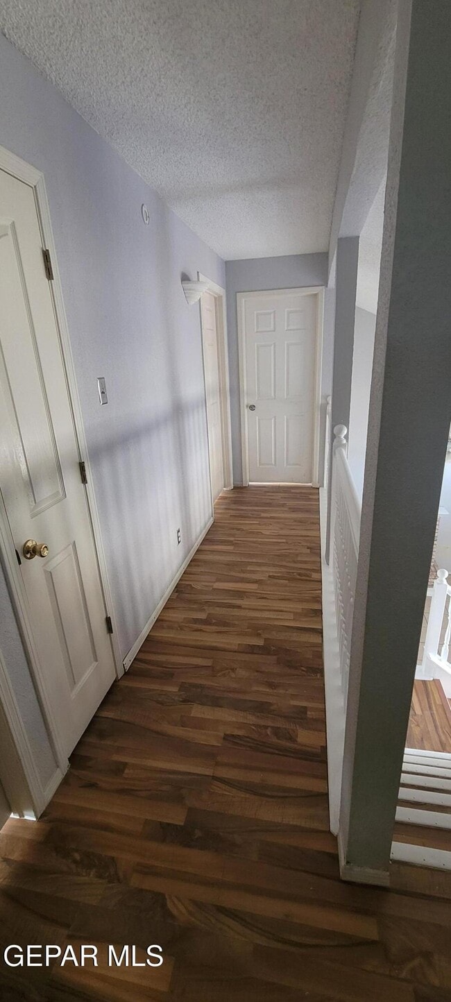 Building Photo - 11855 Stone Castle Dr