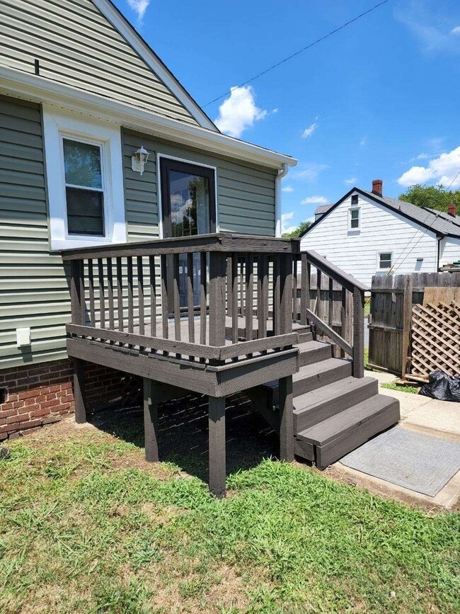 Building Photo - 3 Bedroom 1 Bath Single story