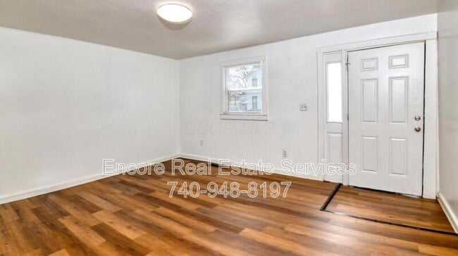 Building Photo - 144 S 3rd St