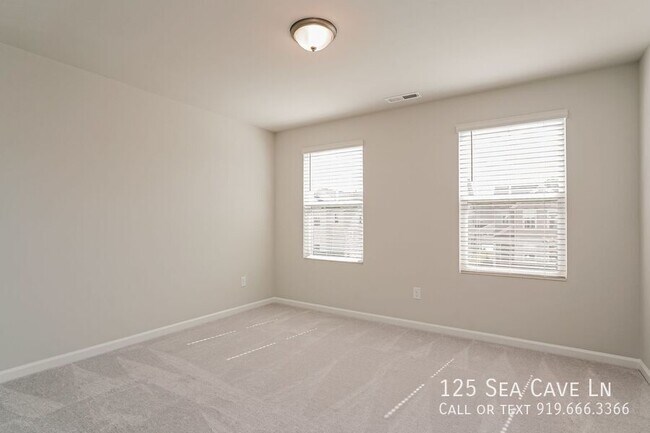 Building Photo - 125 Sea Cave Ln