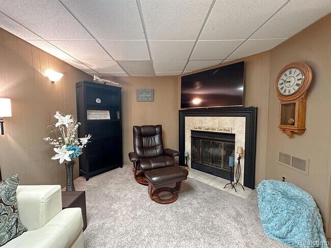 Building Photo - 1931 Allenway Ct