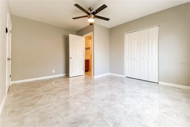 Building Photo - 4223 W Grace St