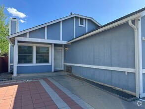 Building Photo - Great single story home in Sparks