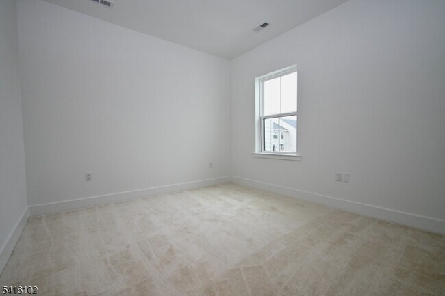 Building Photo - 26 Arowana Rd
