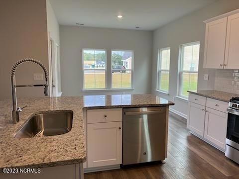 Building Photo - 1655 White Starfish Ct