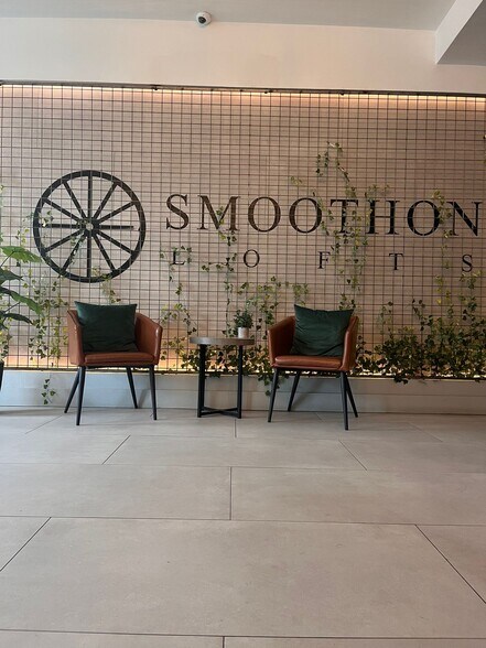 Building Photo - 568 Communipaw Ave