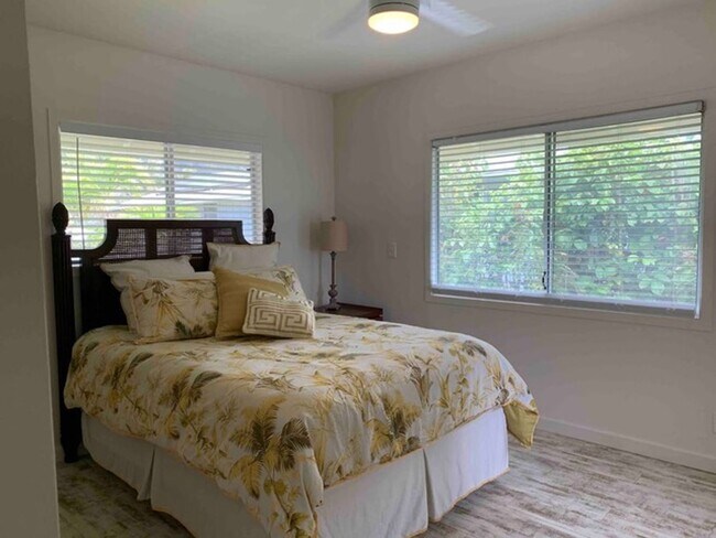 Building Photo - Charming Island Retreat – 3BR/2BA Home A B...