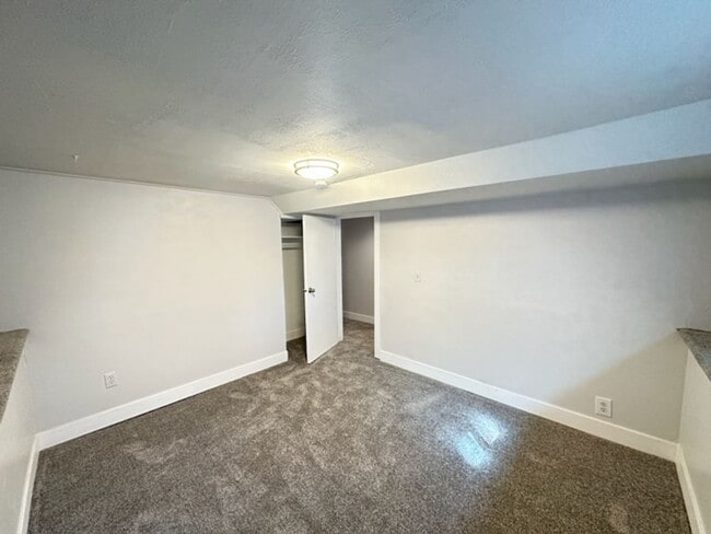 Building Photo - 2928 W Lehi Dr
