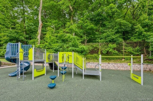 Building Photo - 372 Central Park Ave