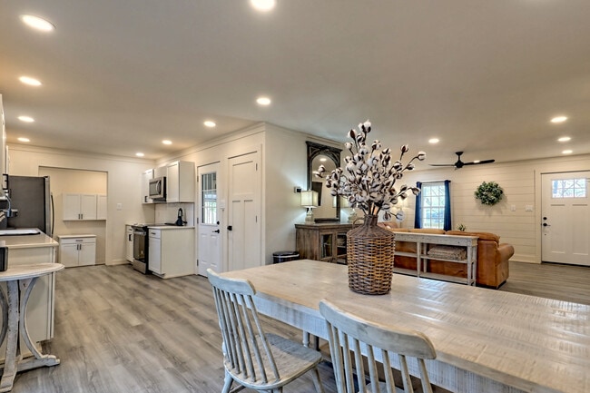 Building Photo - 3455 Hwy 441