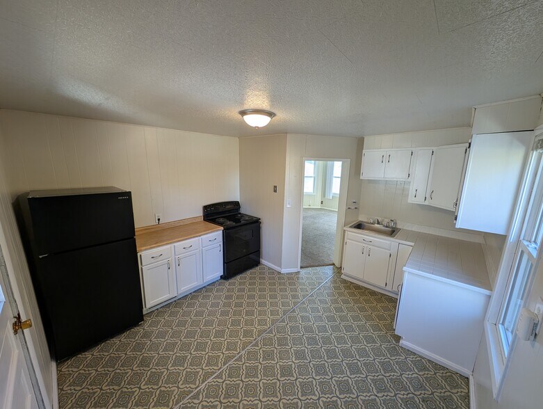 Building Photo - 119 Gray St