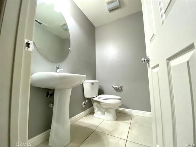 Building Photo - 143 Sanctuary