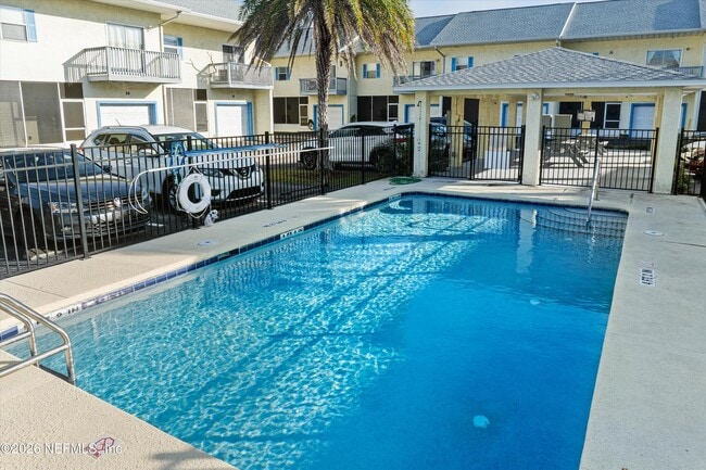 Building Photo - 825 Anastasia Blvd