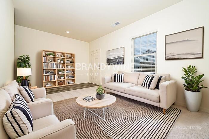 Building Photo - 7625 Saffron Ave