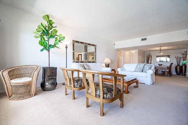 Building Photo - 5000 N Ocean Blvd