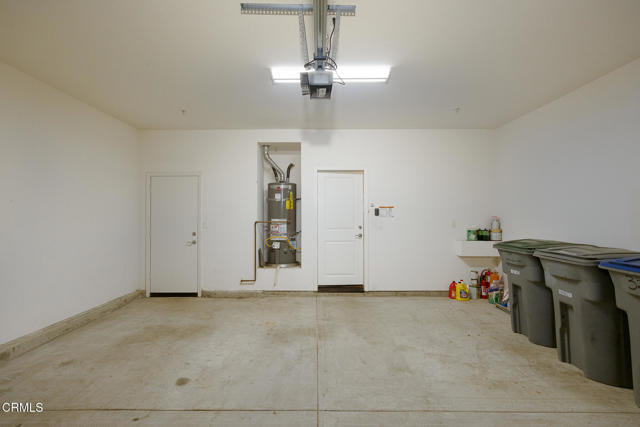 Building Photo - 326 Lakeview Ct