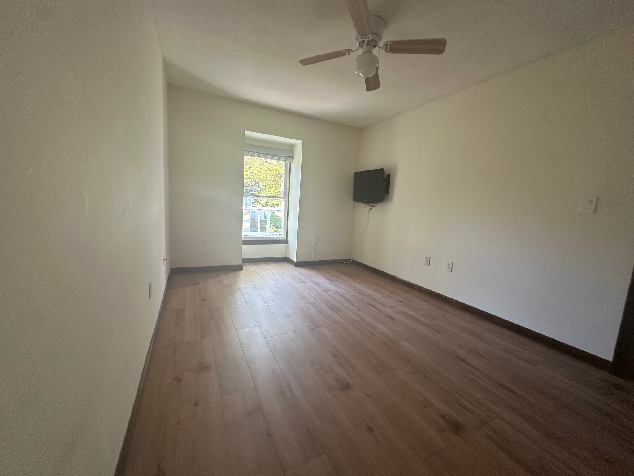 2nd Bedroom - 143 Brittany Farms Rd