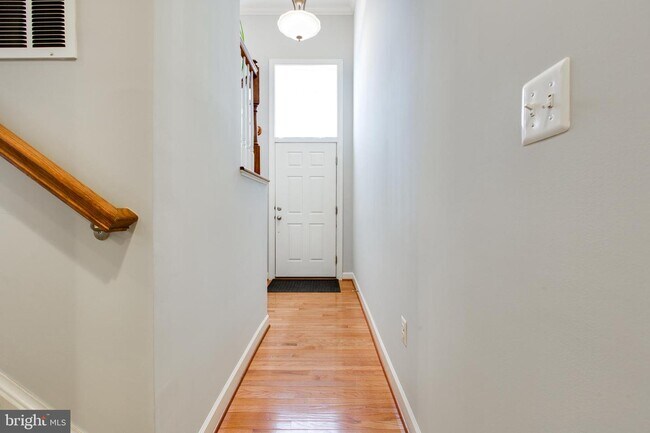 Building Photo - 2021 Crescent Moon Ct