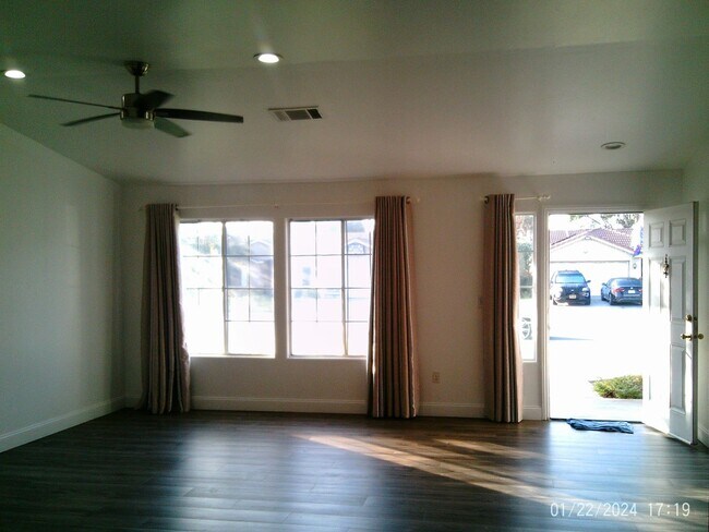 Building Photo - JUST REDUCED        NW----SOLAR, SOLAR, SO...