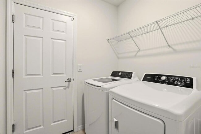 Building Photo - 3680 Pebble Terrace