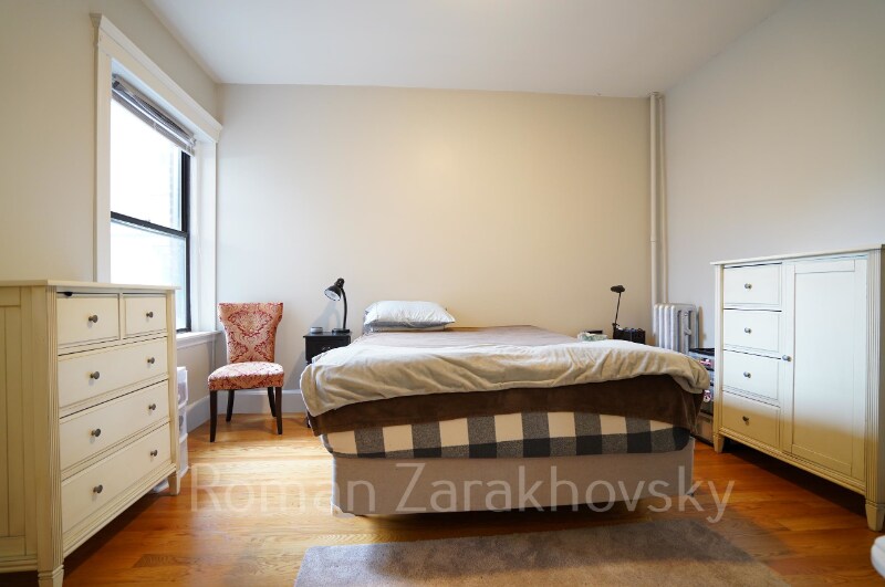 Building Photo - 56 Gardner St