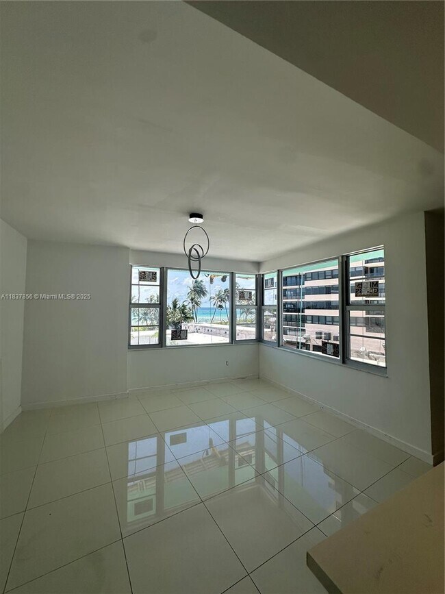 Building Photo - 5255 Collins Ave
