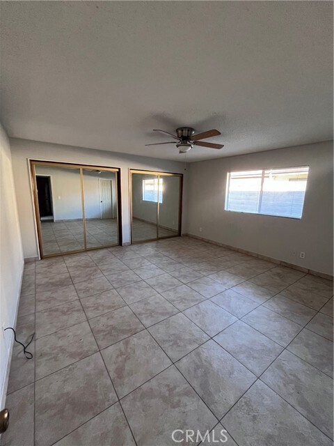 Building Photo - 43052 Charlton Ave