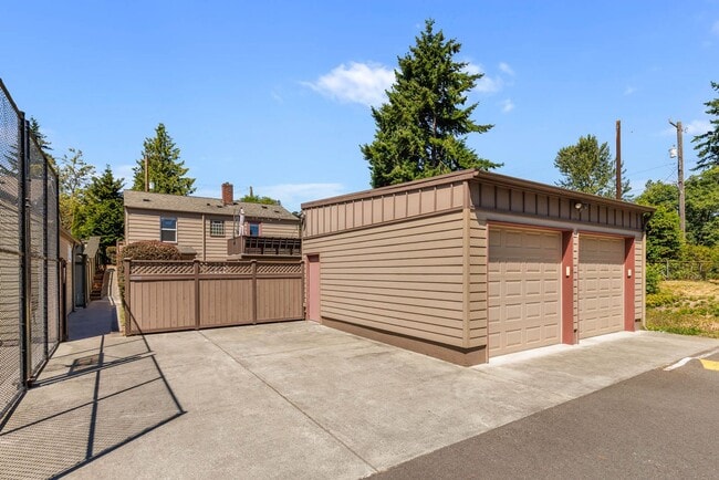 Building Photo - 8406 9th Ave SW
