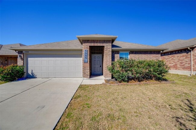 Building Photo - 5800 Montrelia Dr