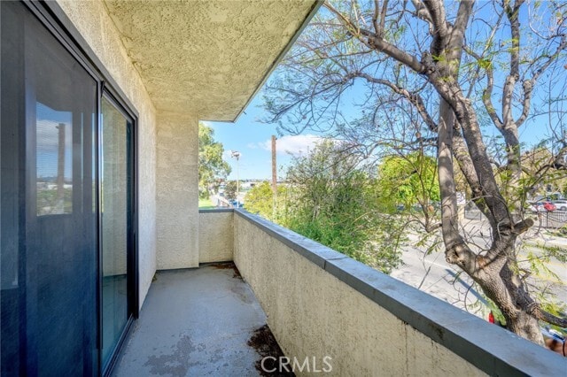 Building Photo - 16226 Vanowen St