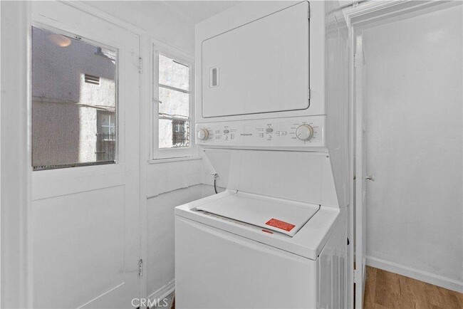Building Photo - 6431 Orange St