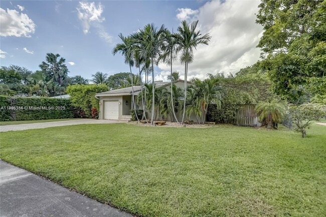 Building Photo - 1637 Cleveland St