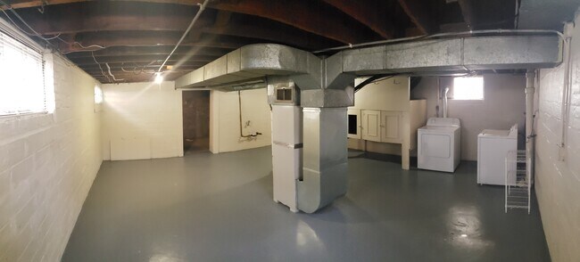 Building Photo - 1707 Alvin St