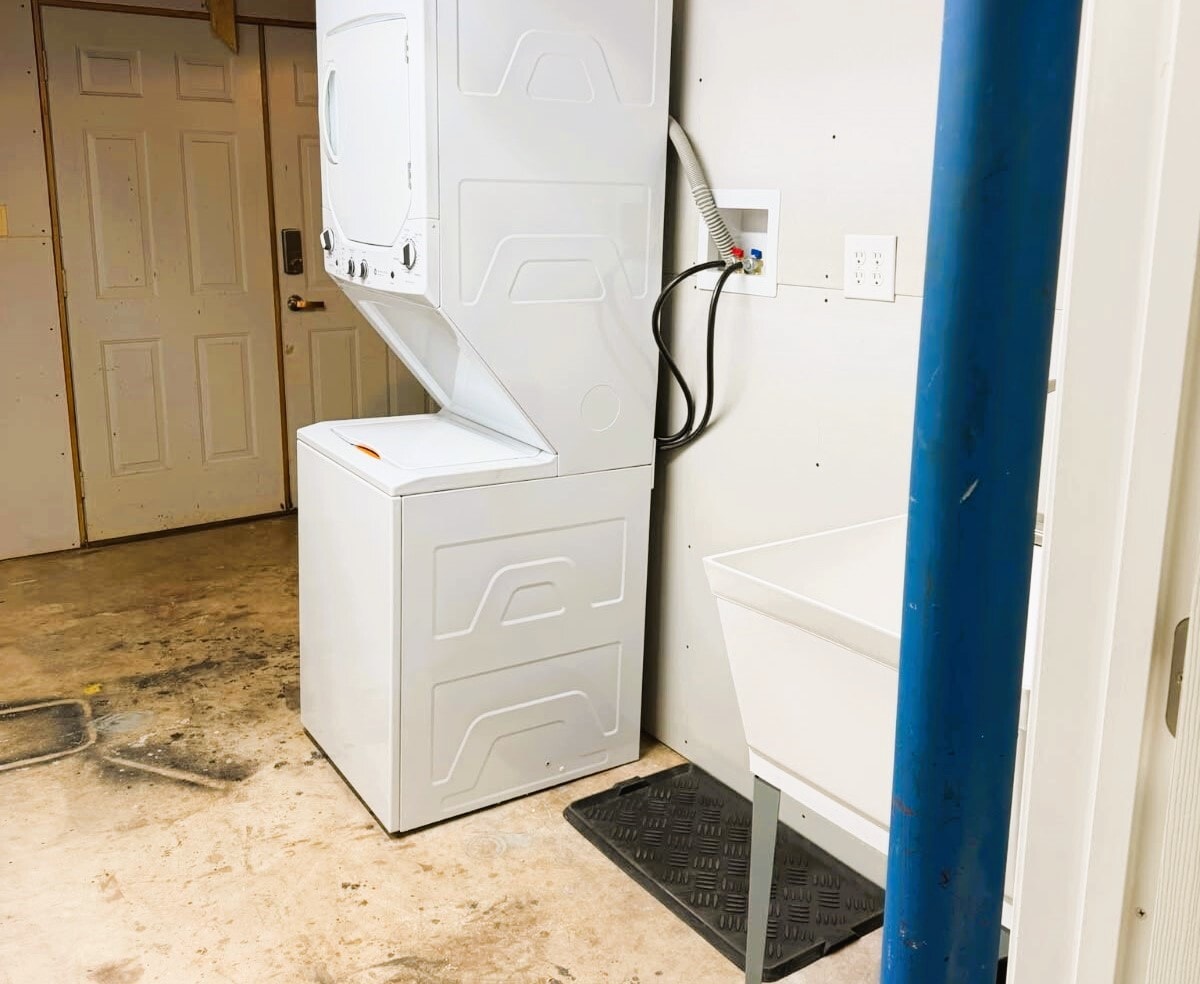 Building Photo - 2368 Bateman Bridge Rd